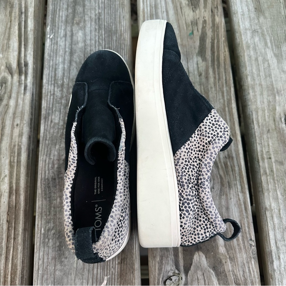 Toms Amber Cheetah Print Slip On Sneakers Suede Leather Black Tan‎ Size 8.5 - Picture 4 of 9